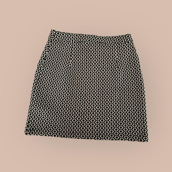 Cool Skirt From Topshop - Picture 2 of 5